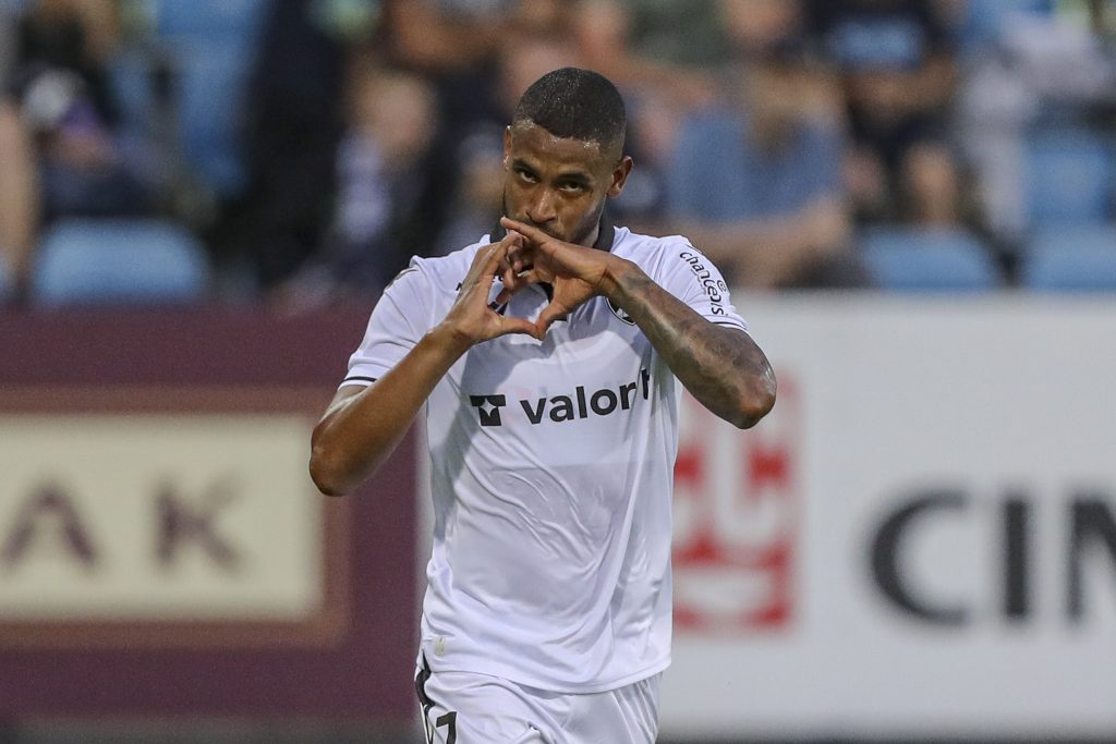 Vitória de Guimarães com a camisola da ValorT