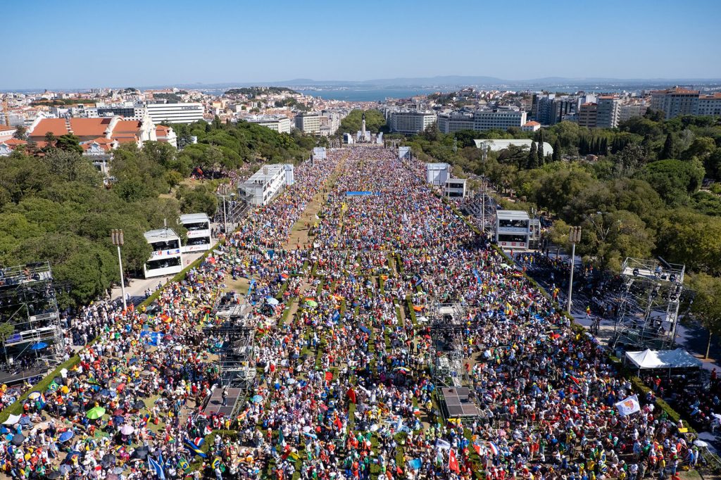 Via Sacra para os jovens no Parque Eduardo VII durante as Jornada Mundial da Juventude 2023, © Sebastião Roxo